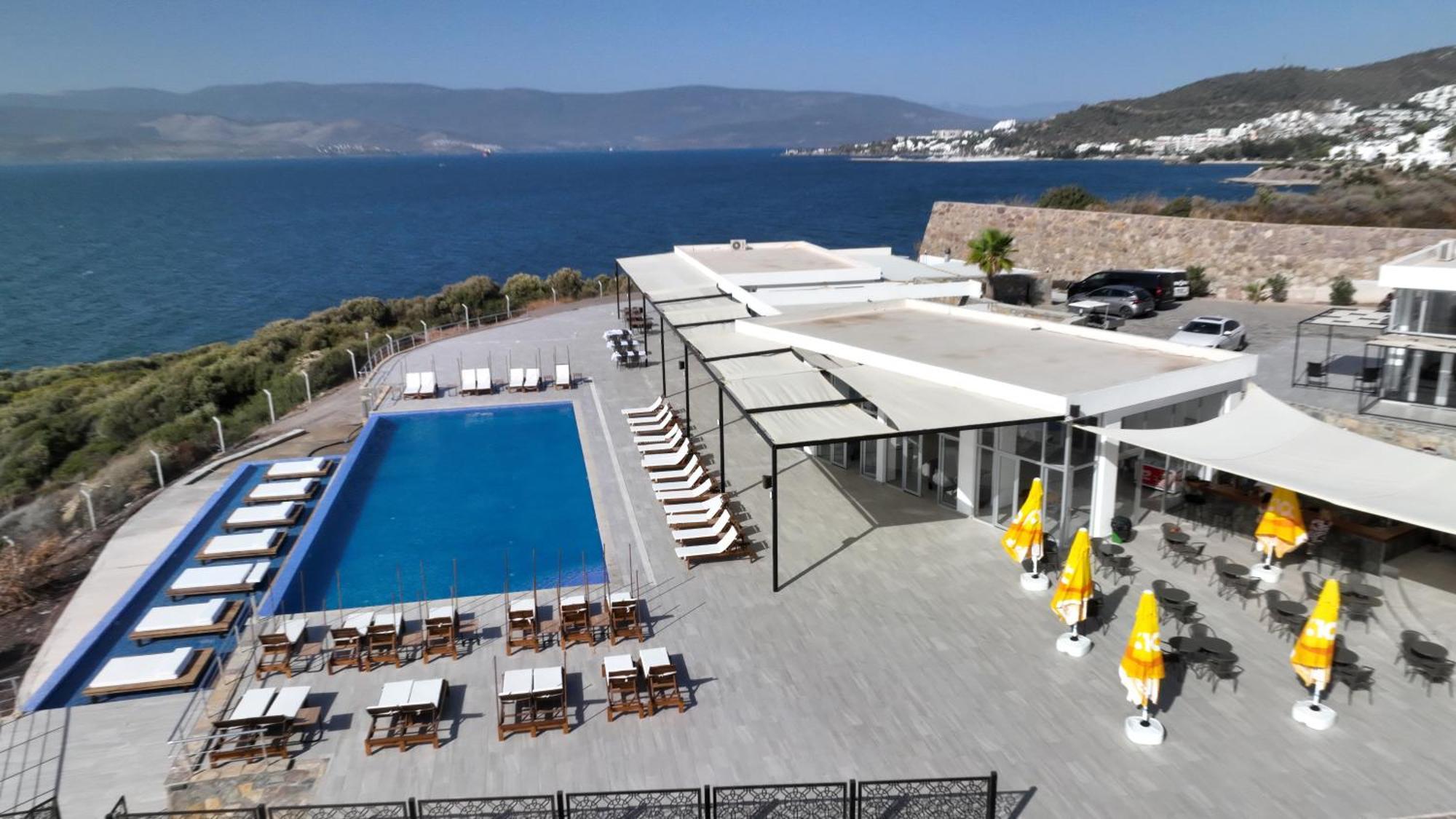 Ni Marin Hotel Milas Eksteriør billede