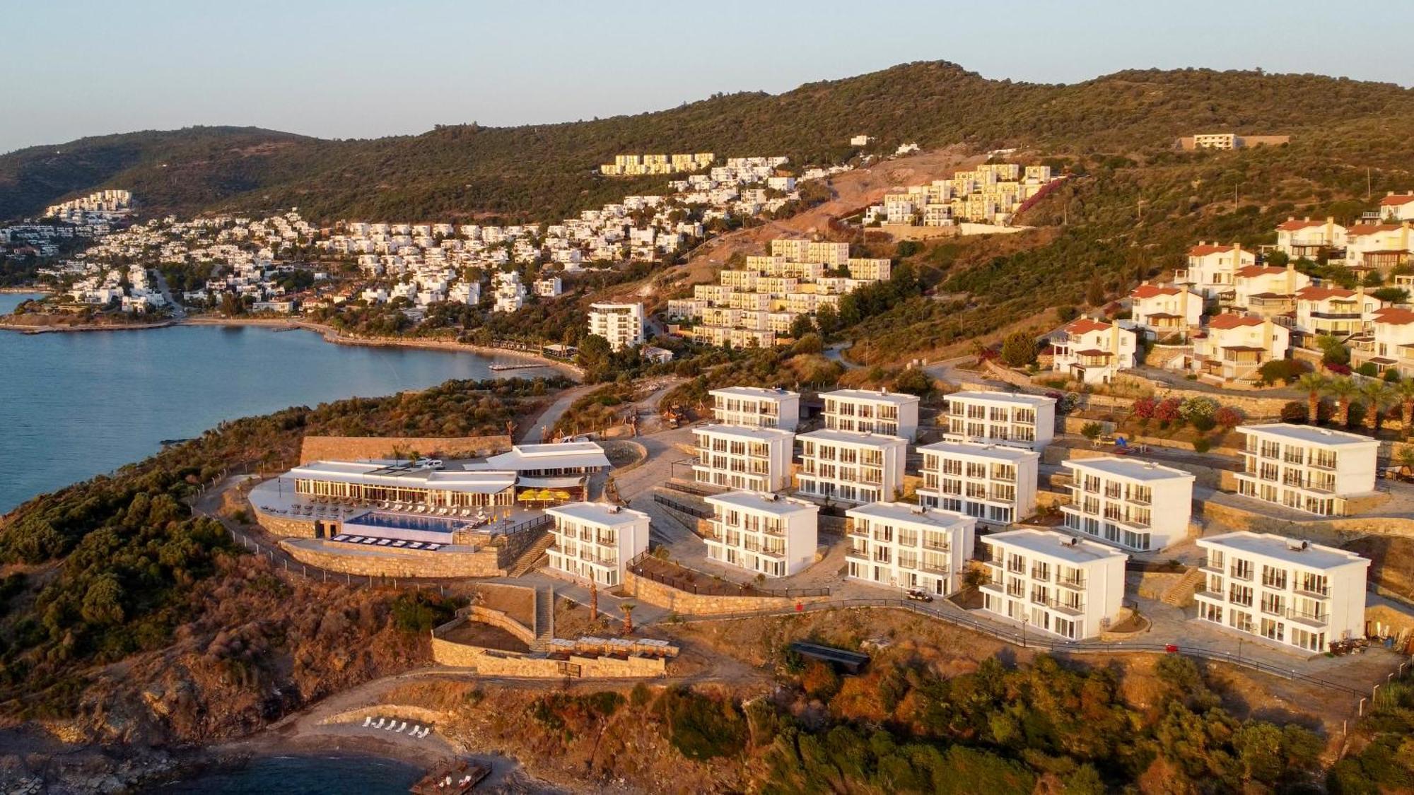 Ni Marin Hotel Milas Eksteriør billede